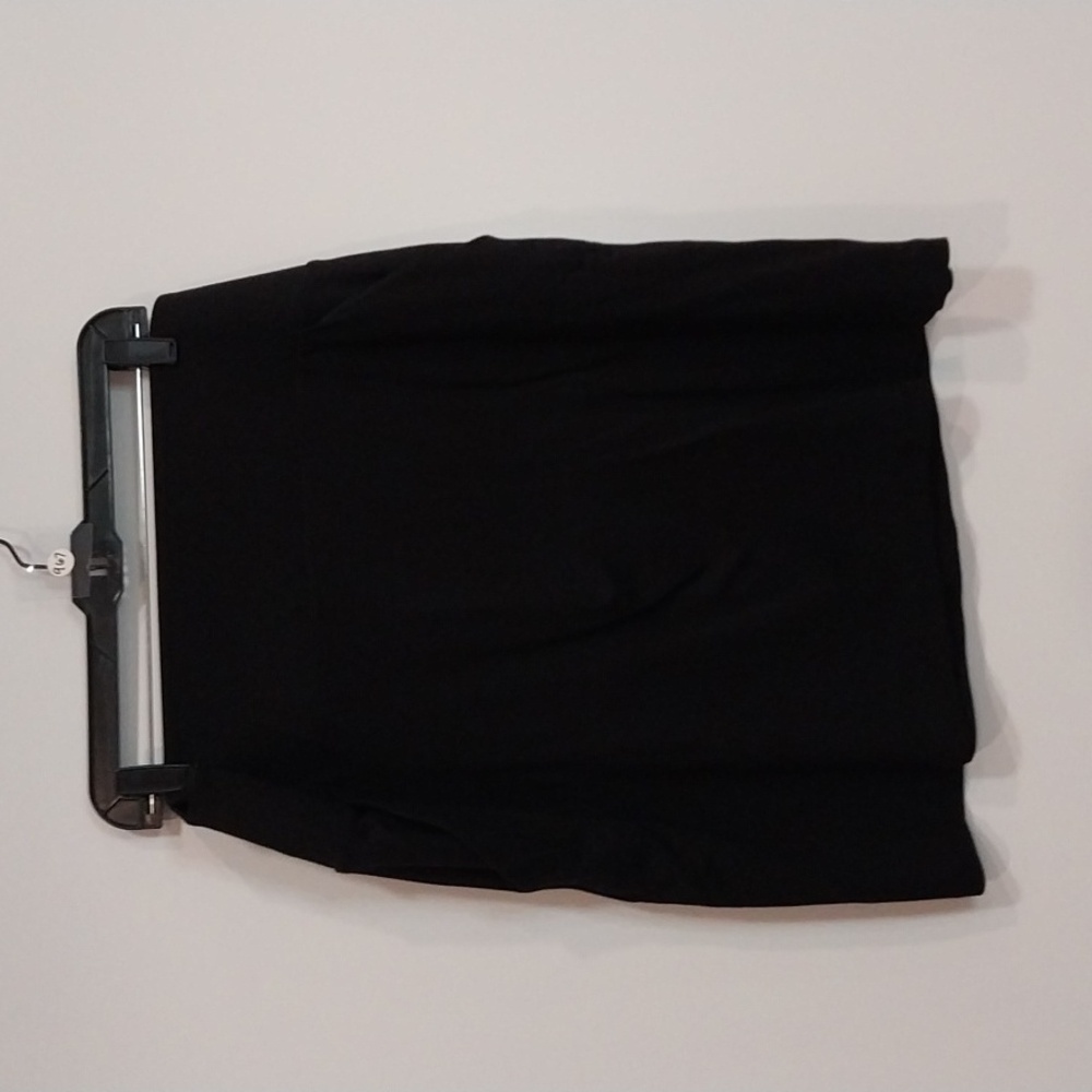 967 Apt 9 black skirt